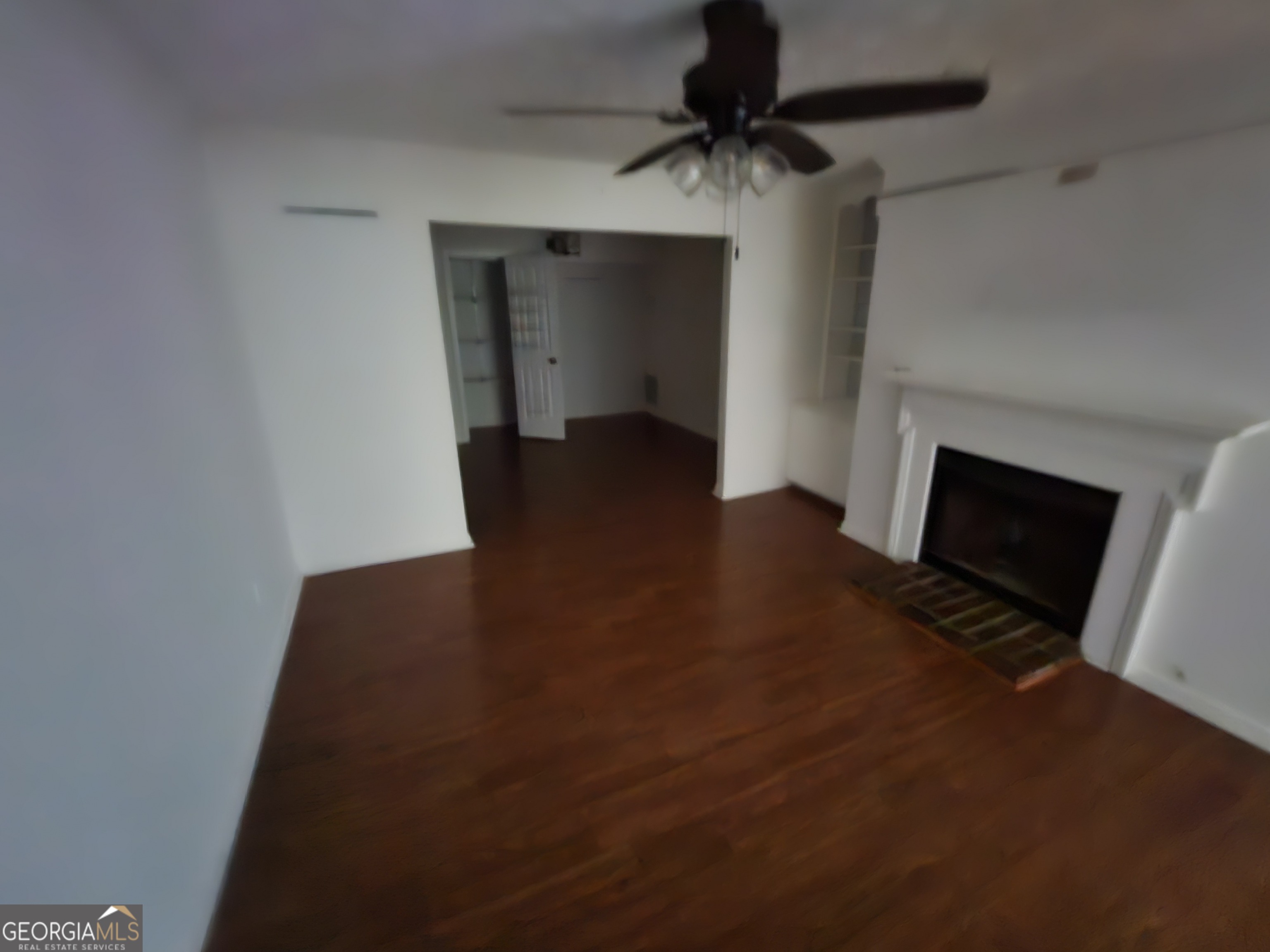 1909 Brian Way Property Photo 2