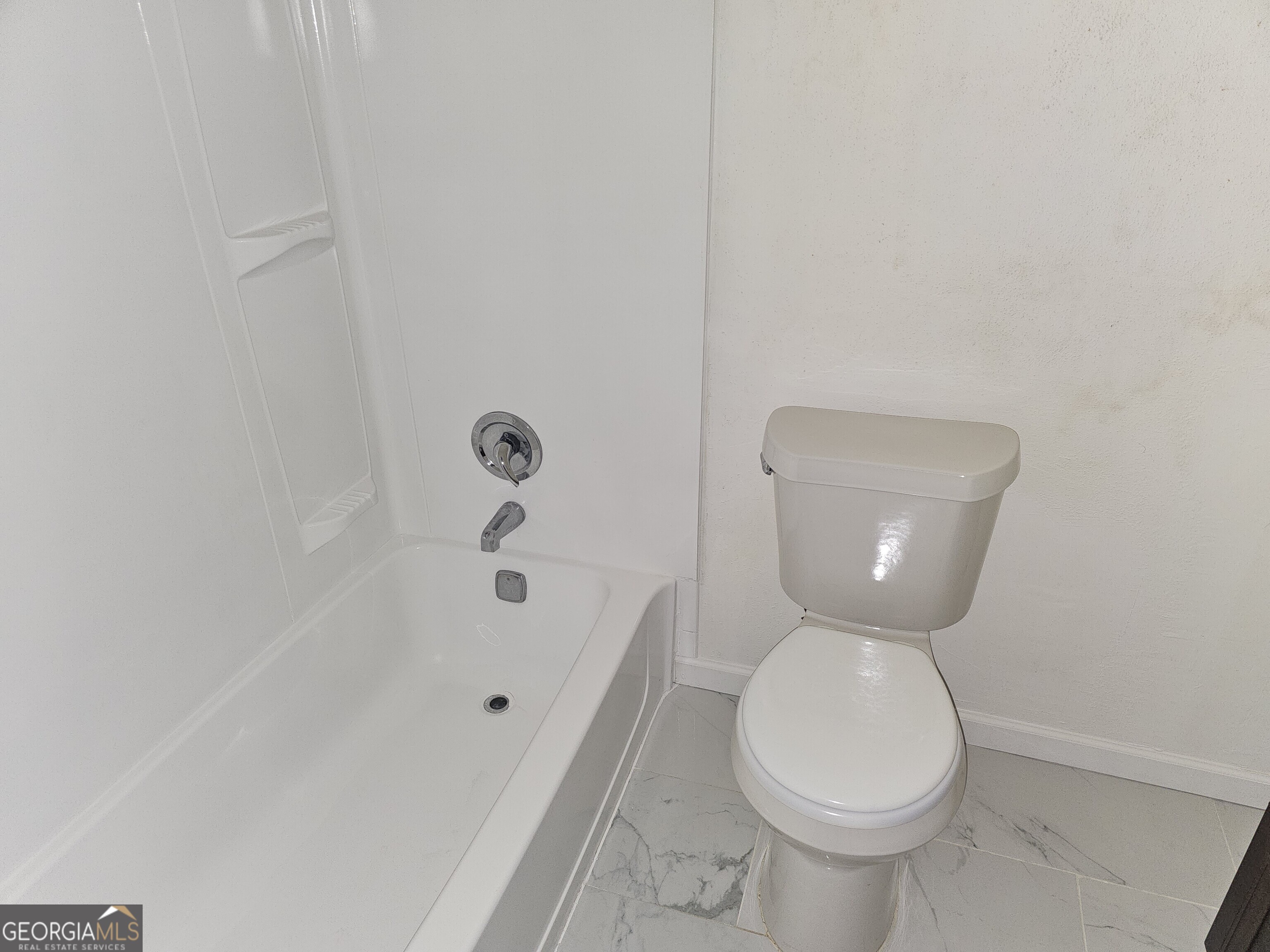 1909 Brian Way Property Photo 3