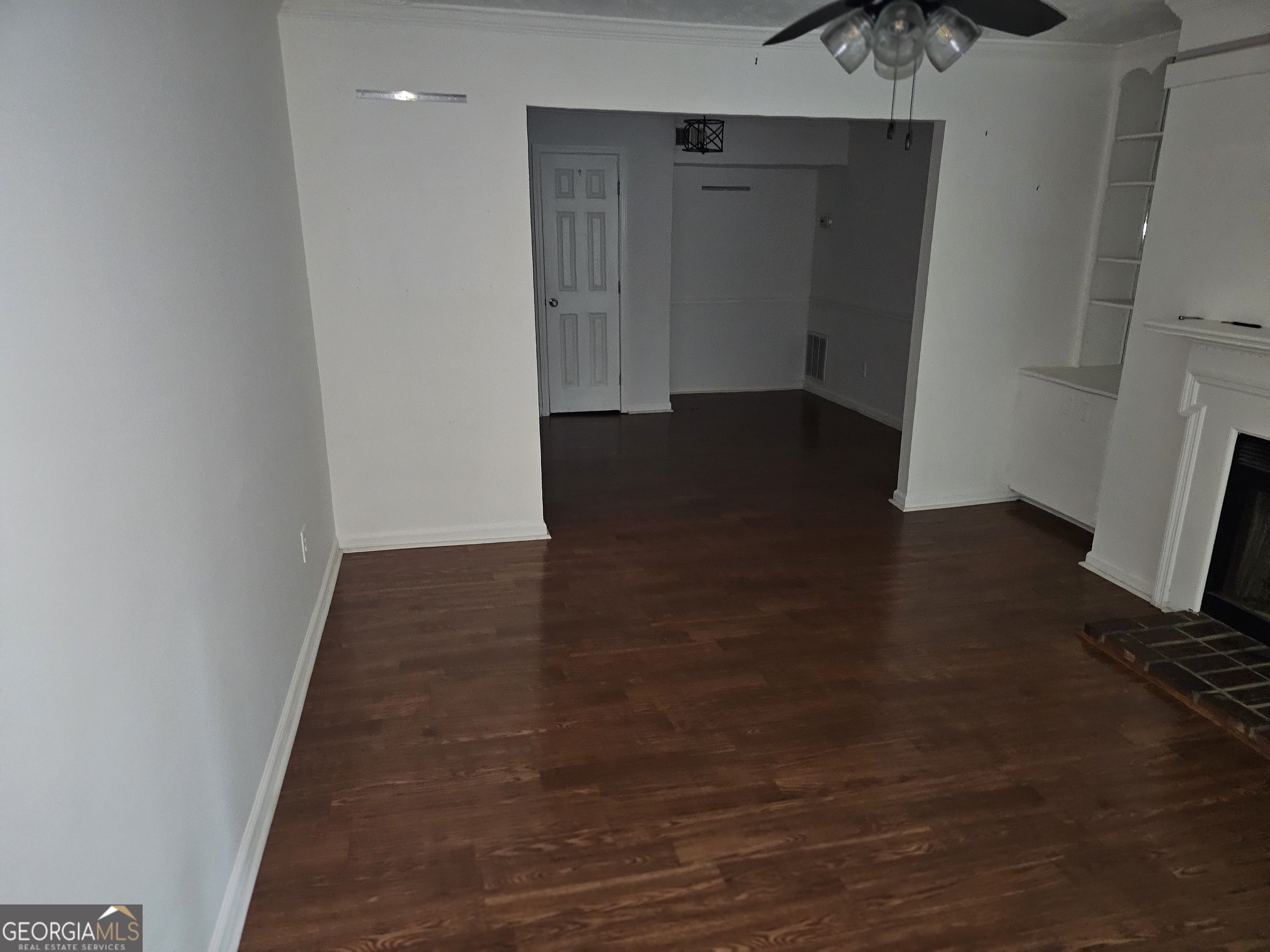 1909 Brian Way Property Photo 8