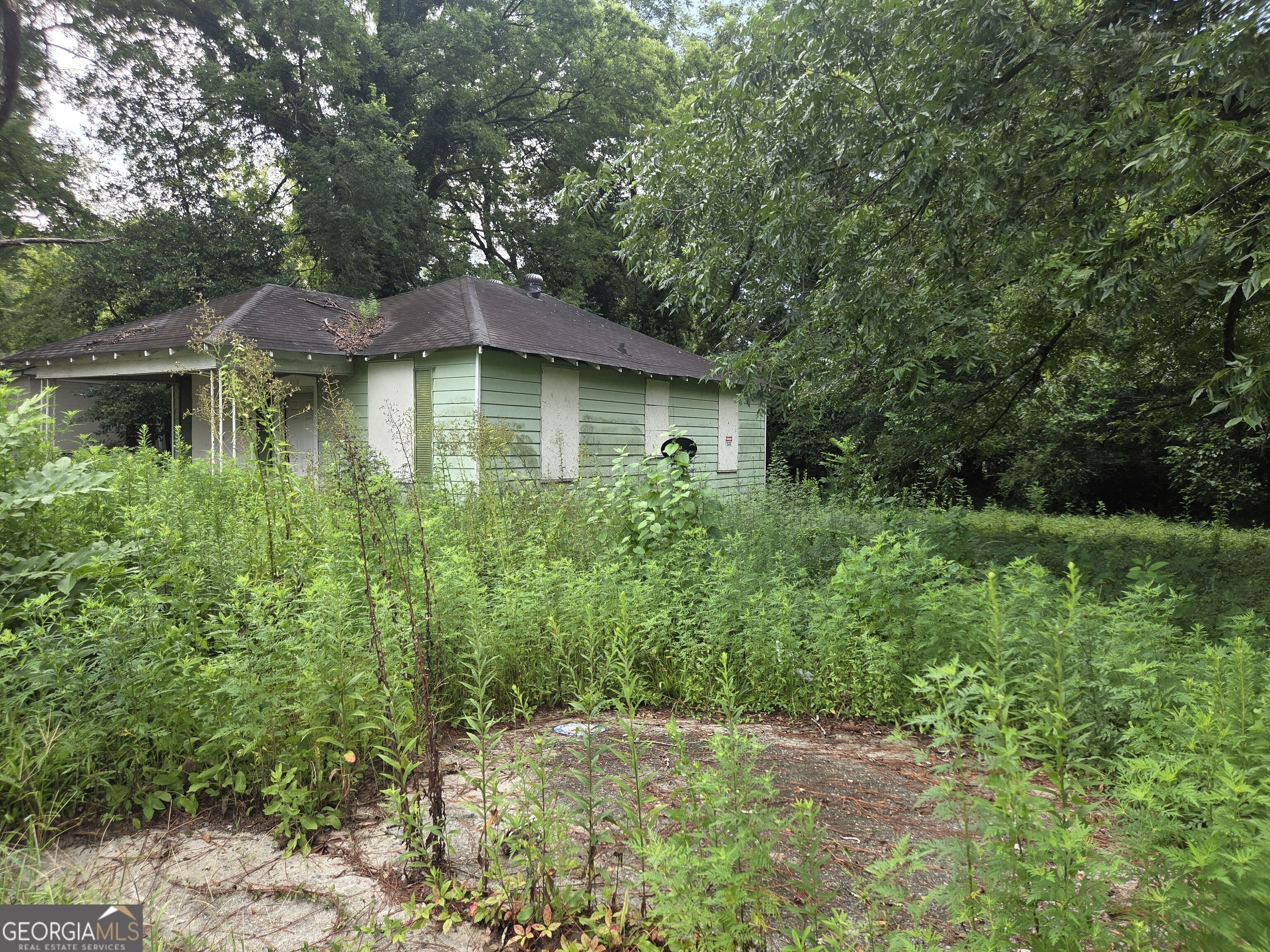 210 Moseley Avenue Property Photo 2