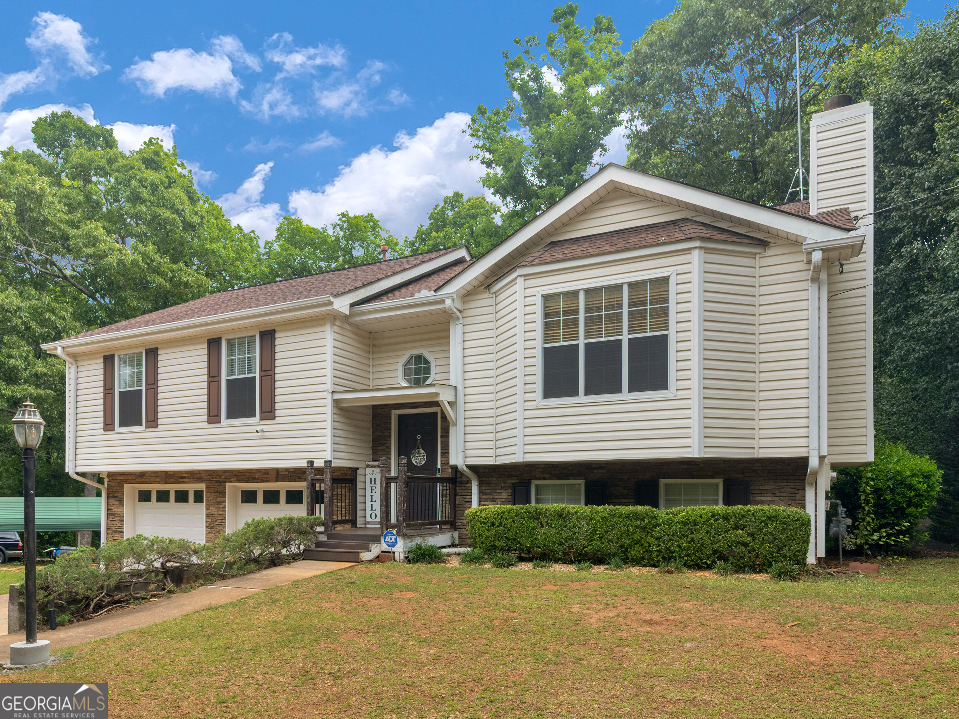 100 Sable Circle Property Photo 2