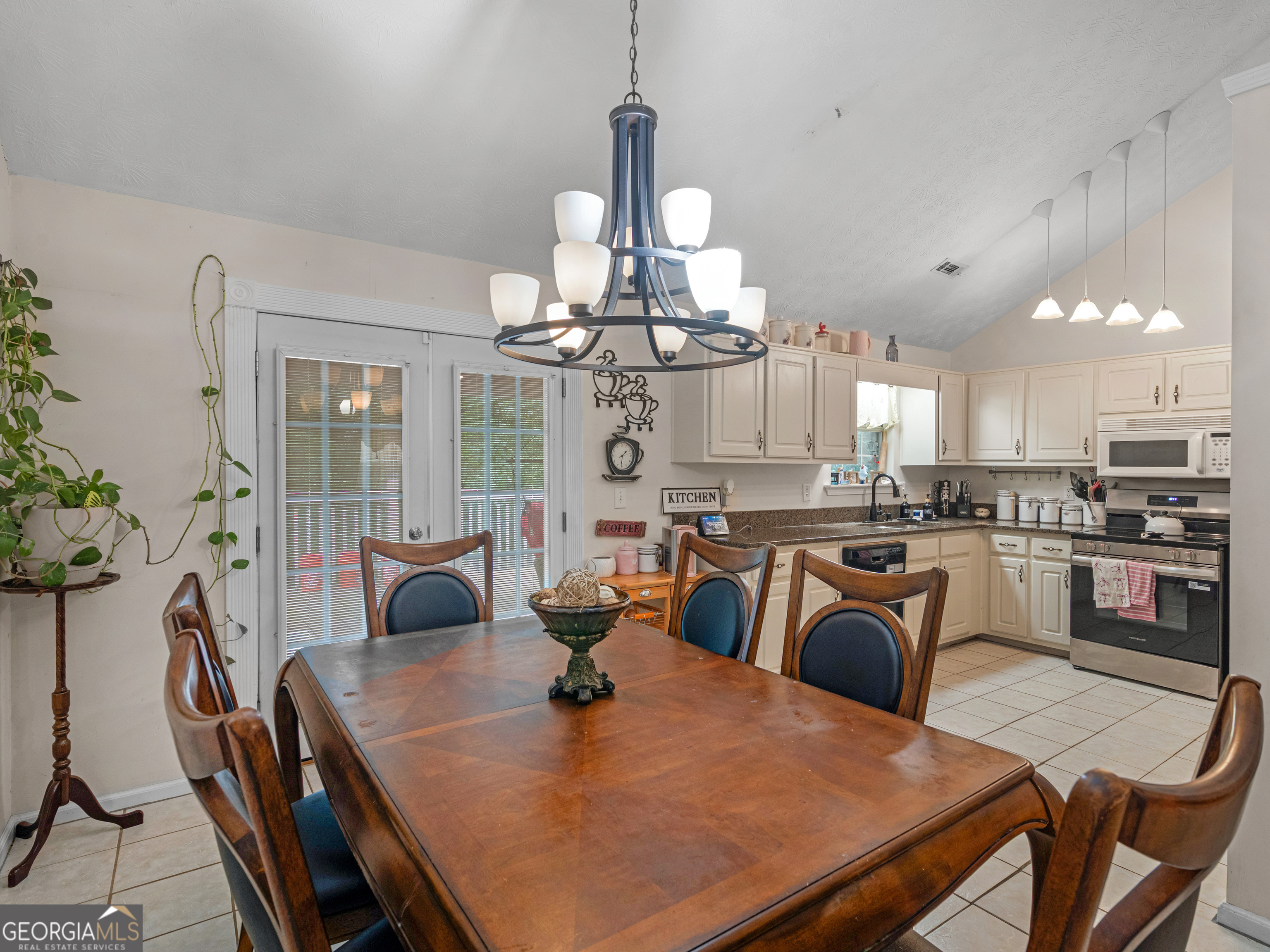 100 Sable Circle Property Photo 8