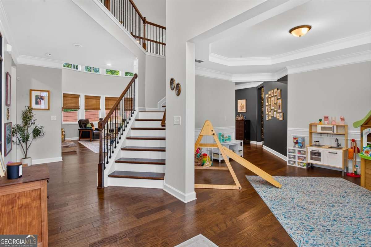 400 Silver Brook Drive Property Photo 9
