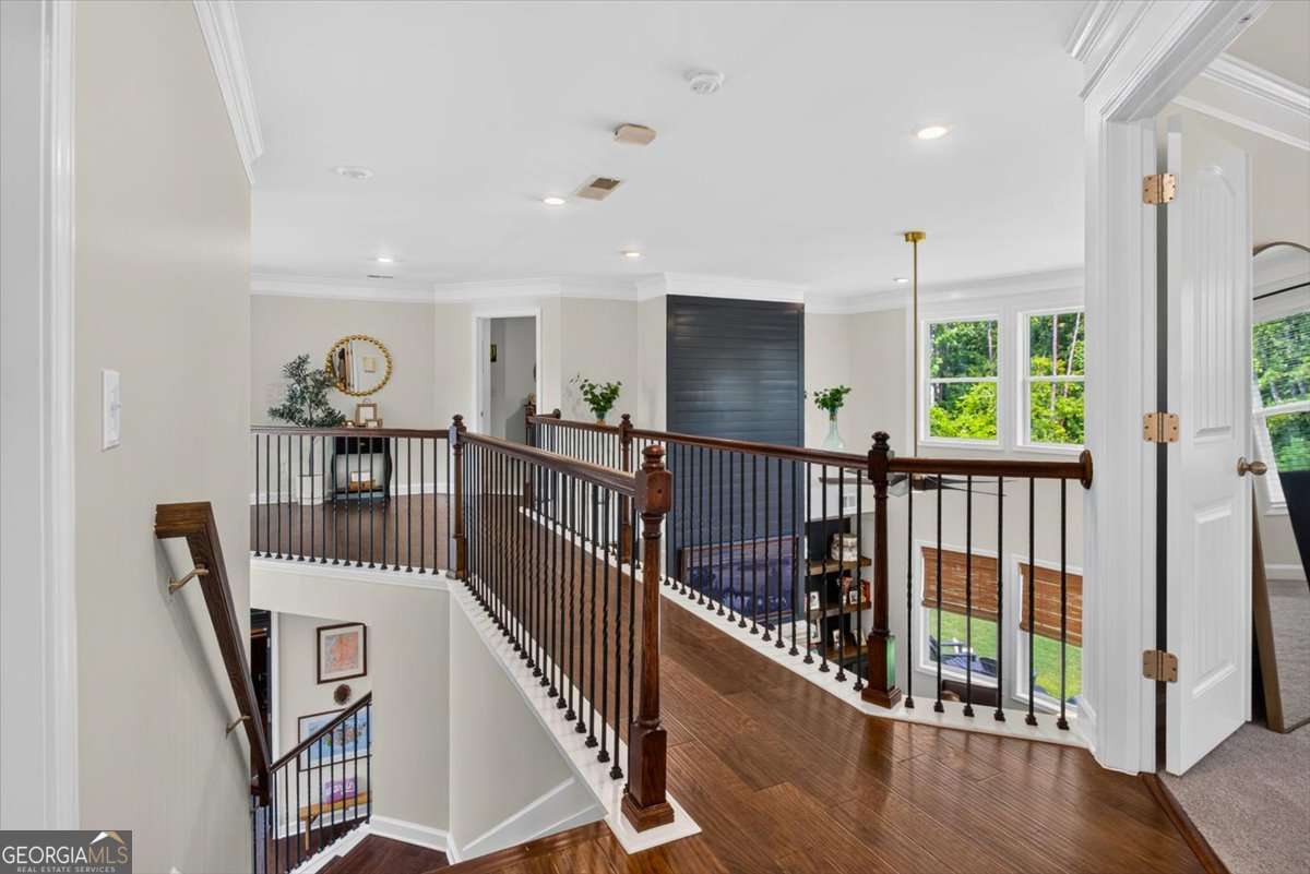 400 Silver Brook Drive Property Photo 31
