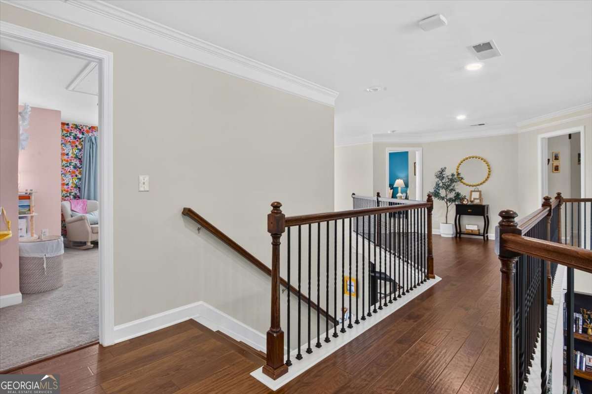 400 Silver Brook Drive Property Photo 32