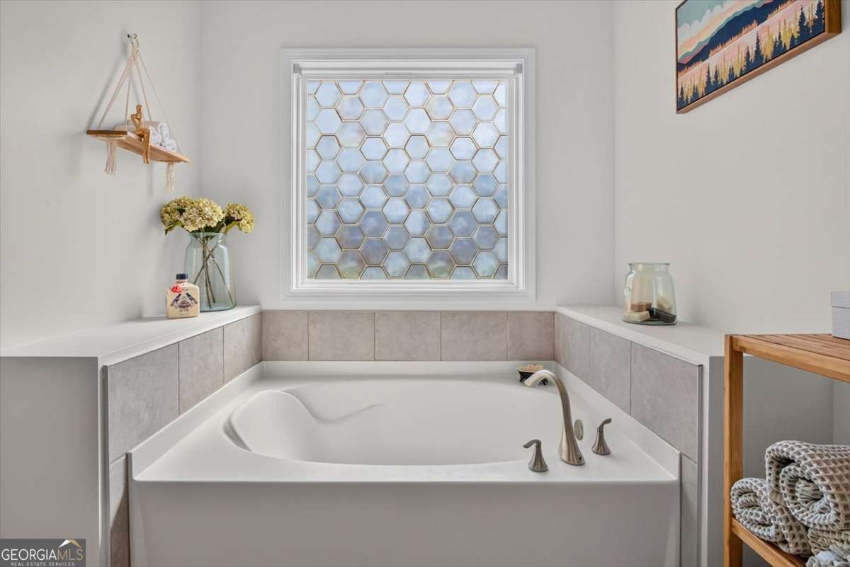 400 Silver Brook Drive Property Photo 41