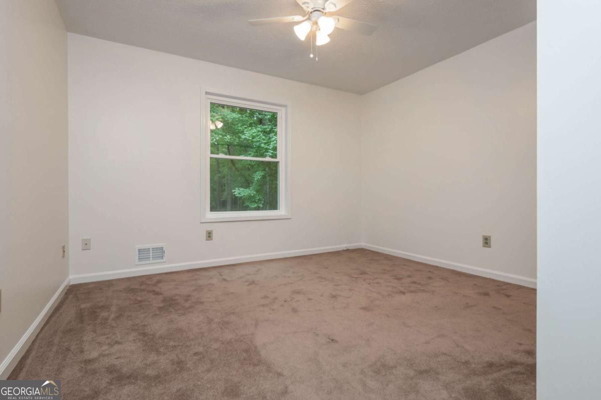 180 Wills Lane Property Photo 41