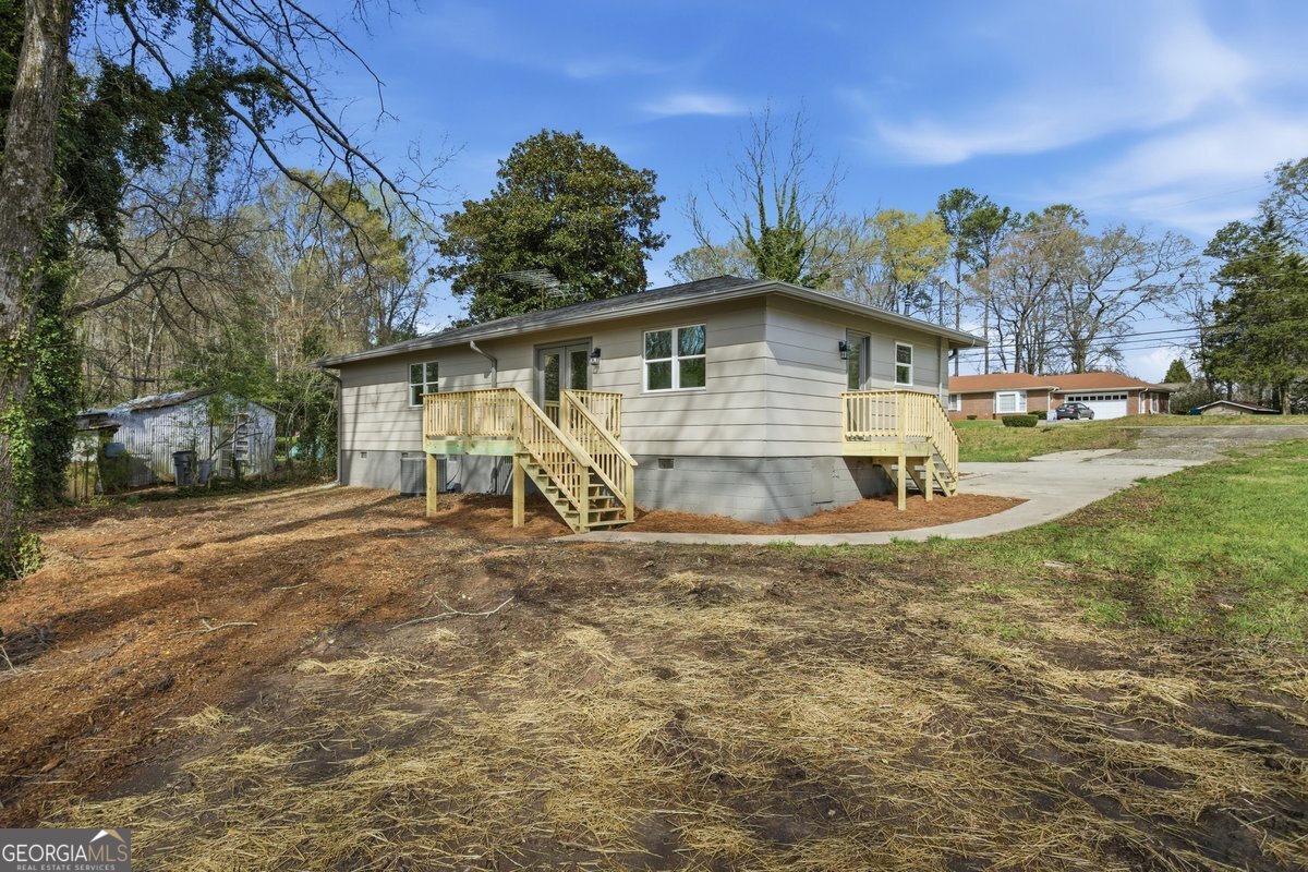 16 Rosenwald Drive Property Photo 8