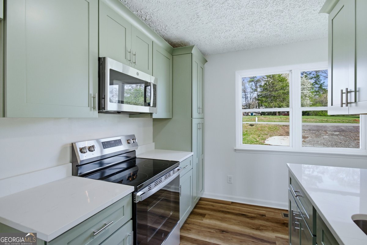 16 Rosenwald Drive Property Photo 18
