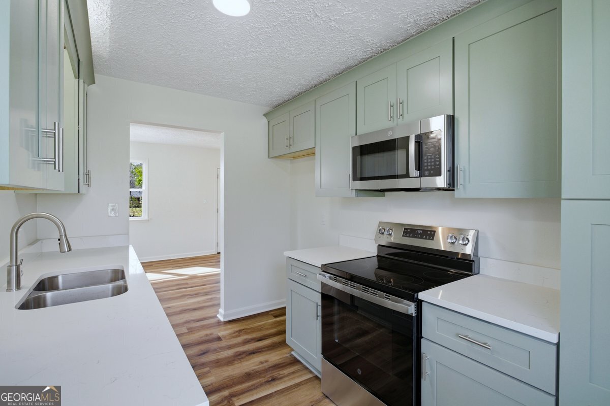 16 Rosenwald Drive Property Photo 19