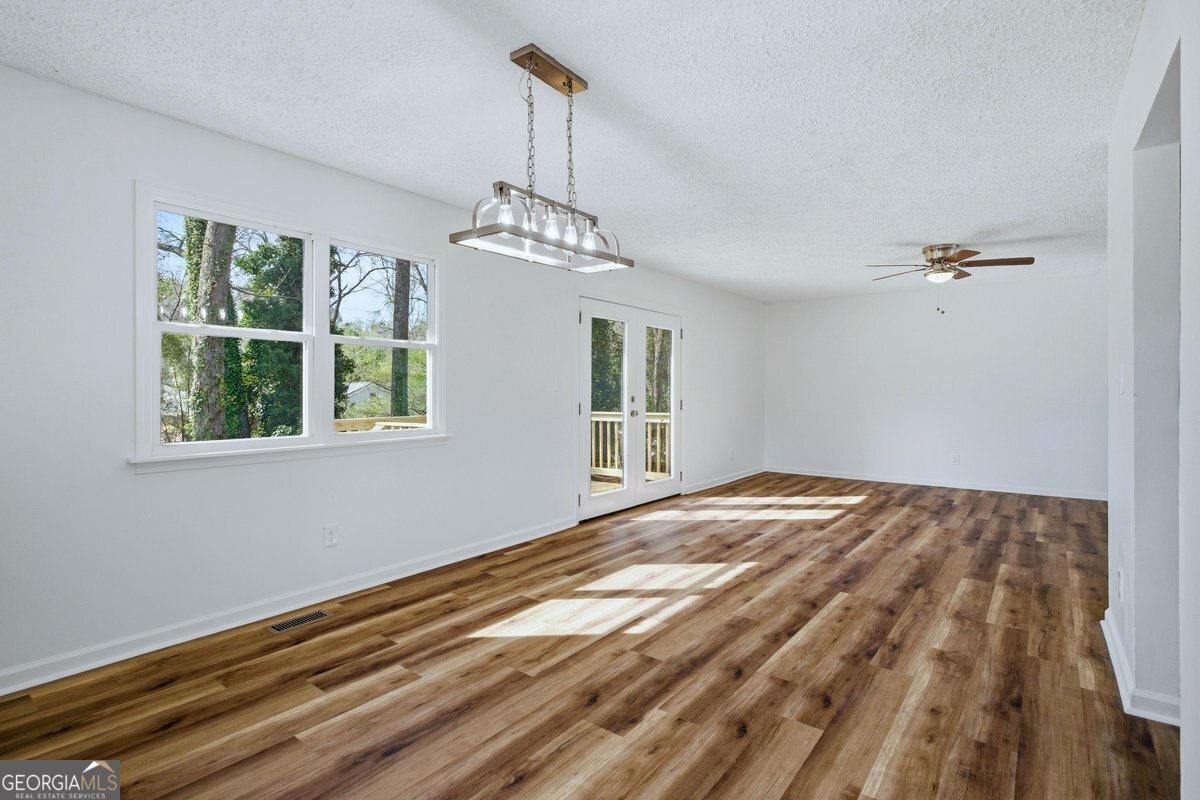 16 Rosenwald Drive Property Photo 20