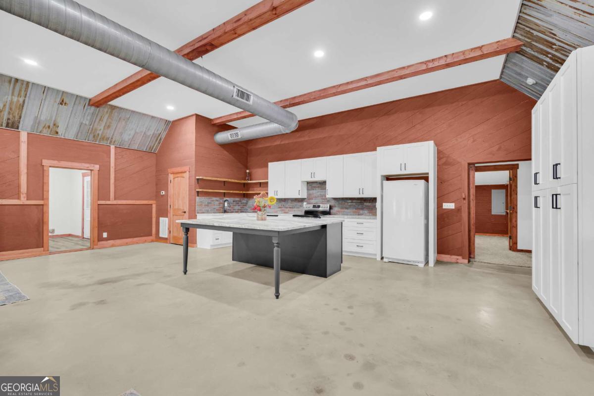 239 Jeremy Drive Property Photo 12