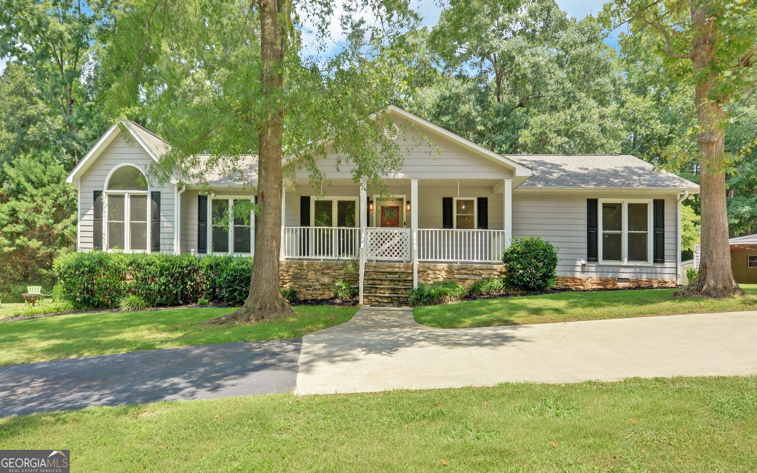 567 Cedar Pond Road Property Photo 1