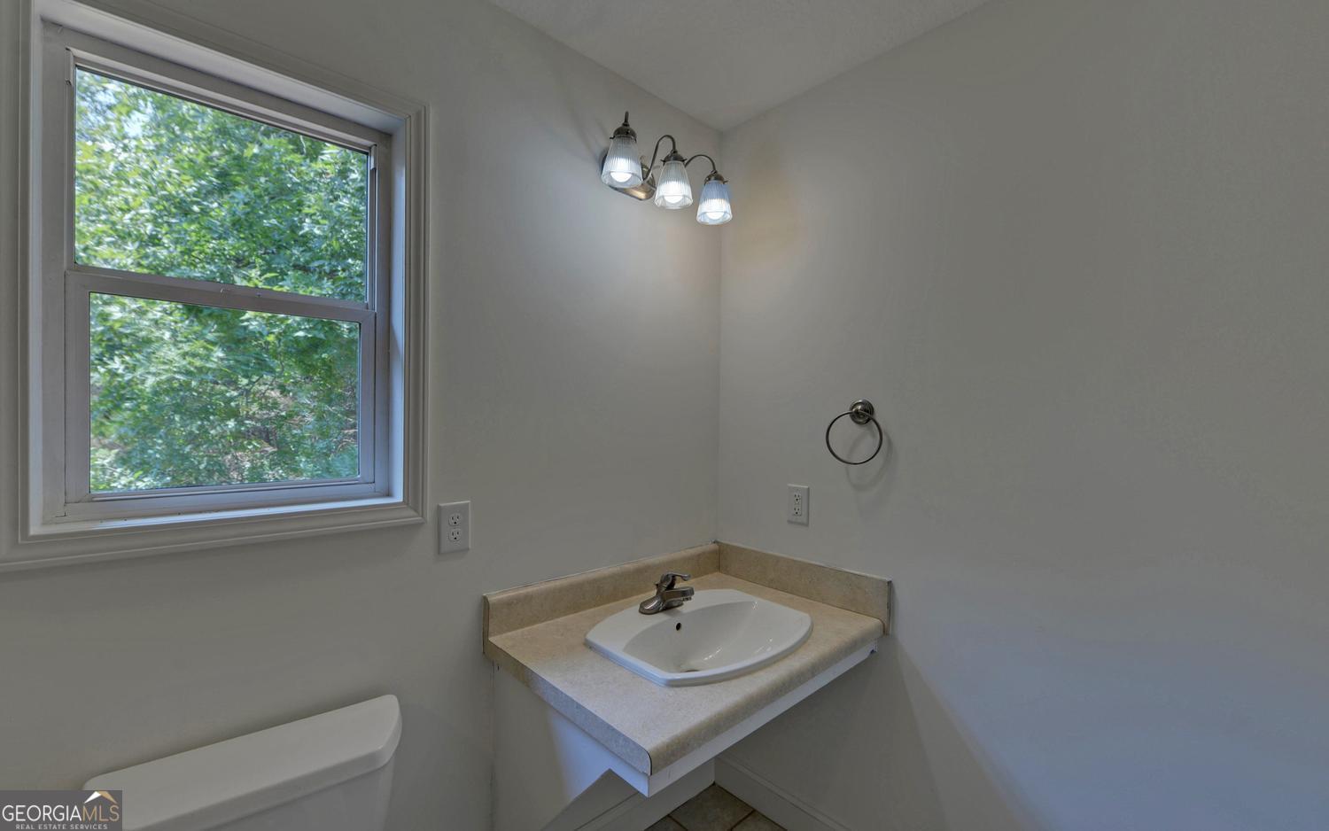 567 Cedar Pond Road Property Photo 23