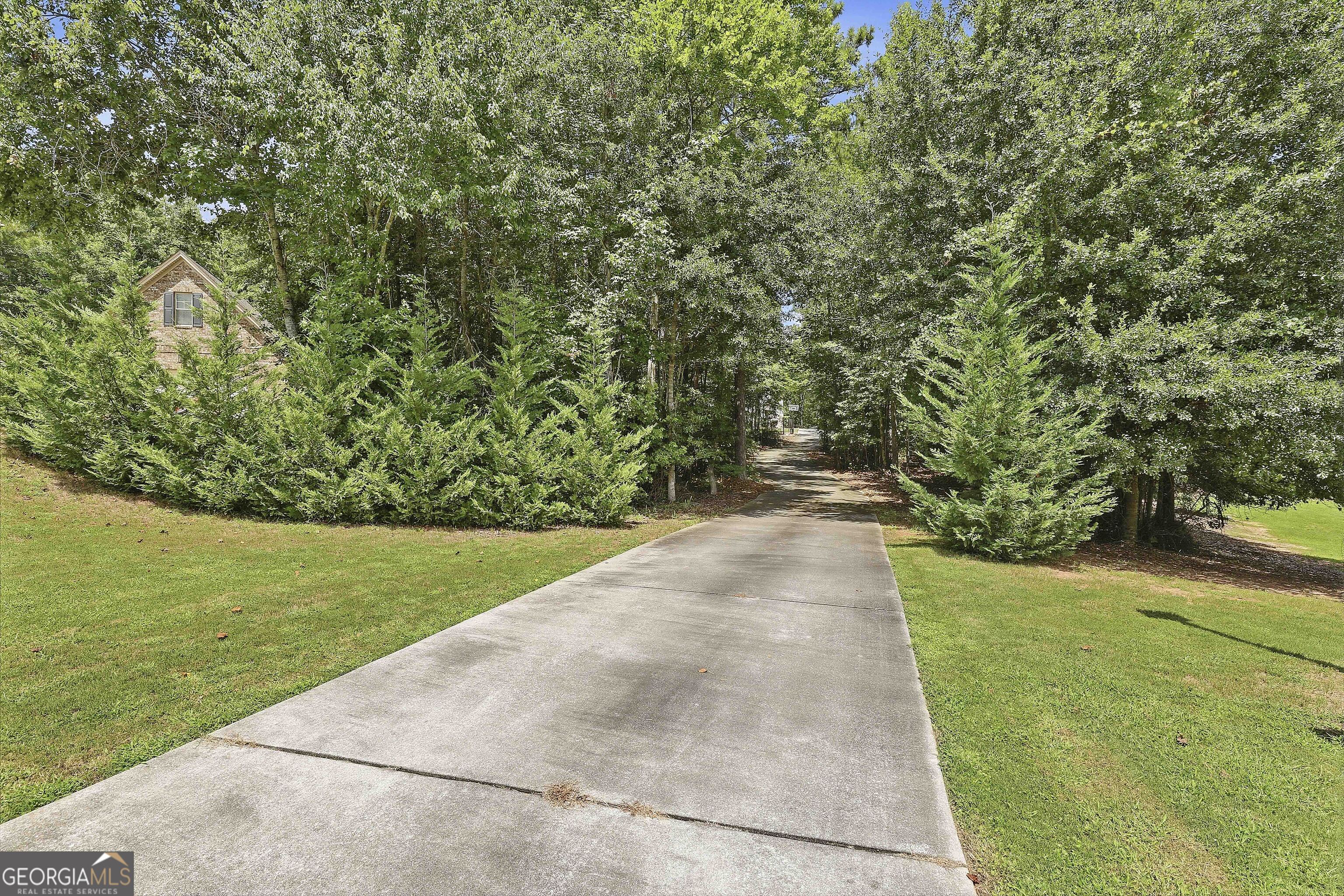 114 Ranan Lane Property Photo 2