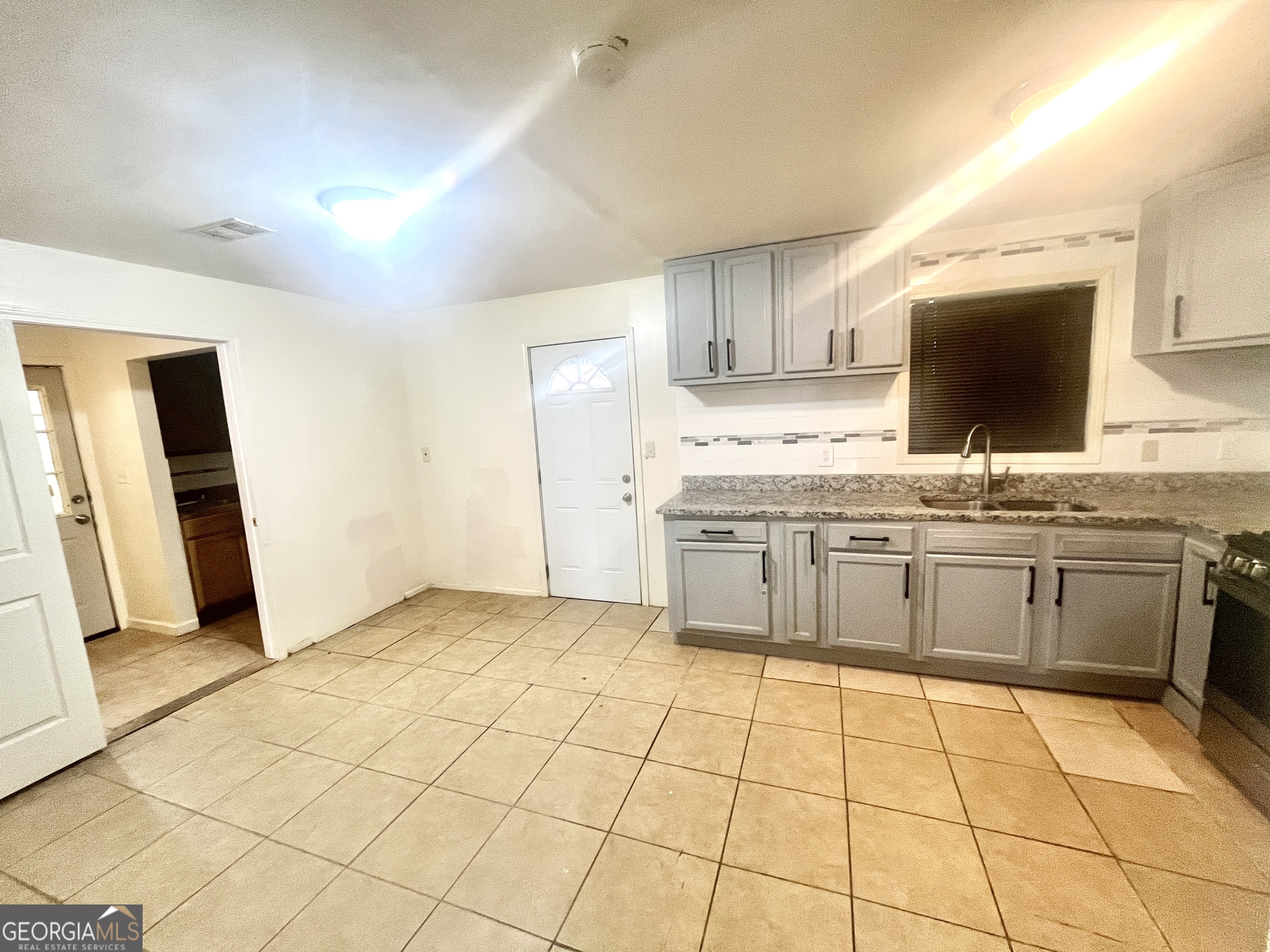 291 Terry Court Property Photo 5