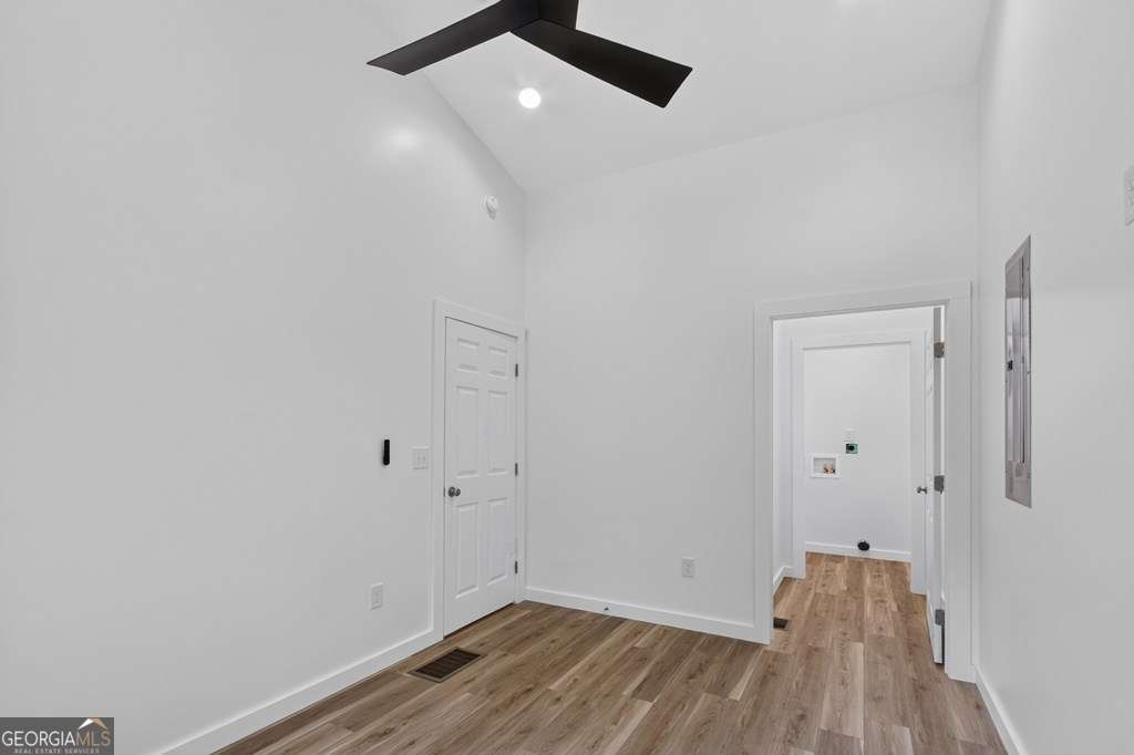208 Mcclure Way Property Photo 12