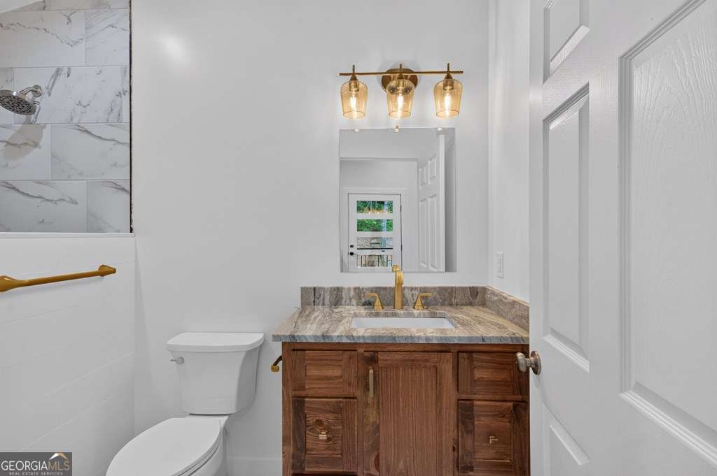 208 Mcclure Way Property Photo 16