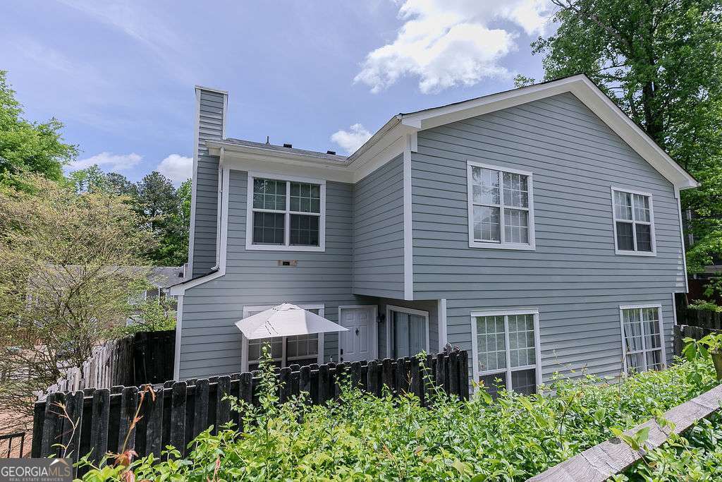1067 Dover Way Property Photo 1