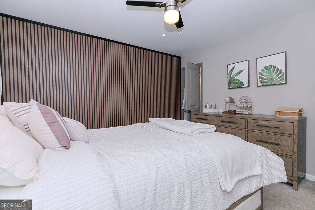 1067 Dover Way Property Photo 18