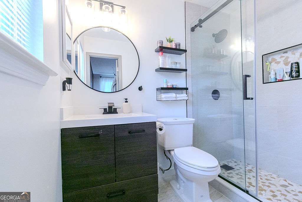 1067 Dover Way Property Photo 19