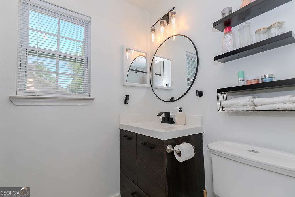 1067 Dover Way Property Photo 20