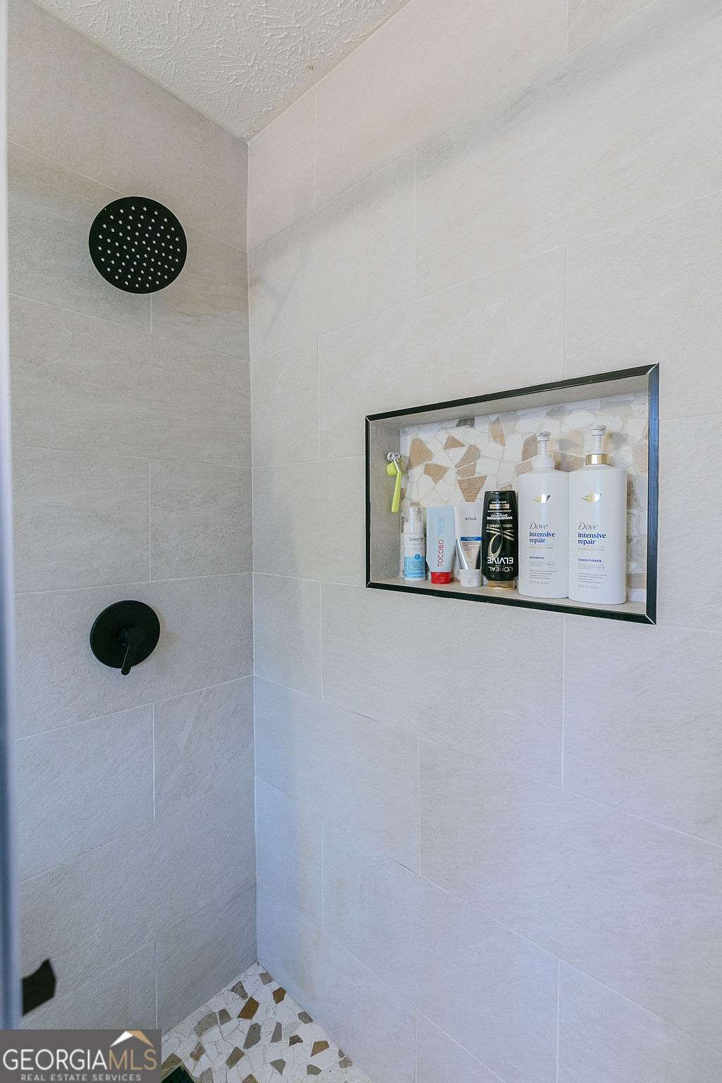 1067 Dover Way Property Photo 23