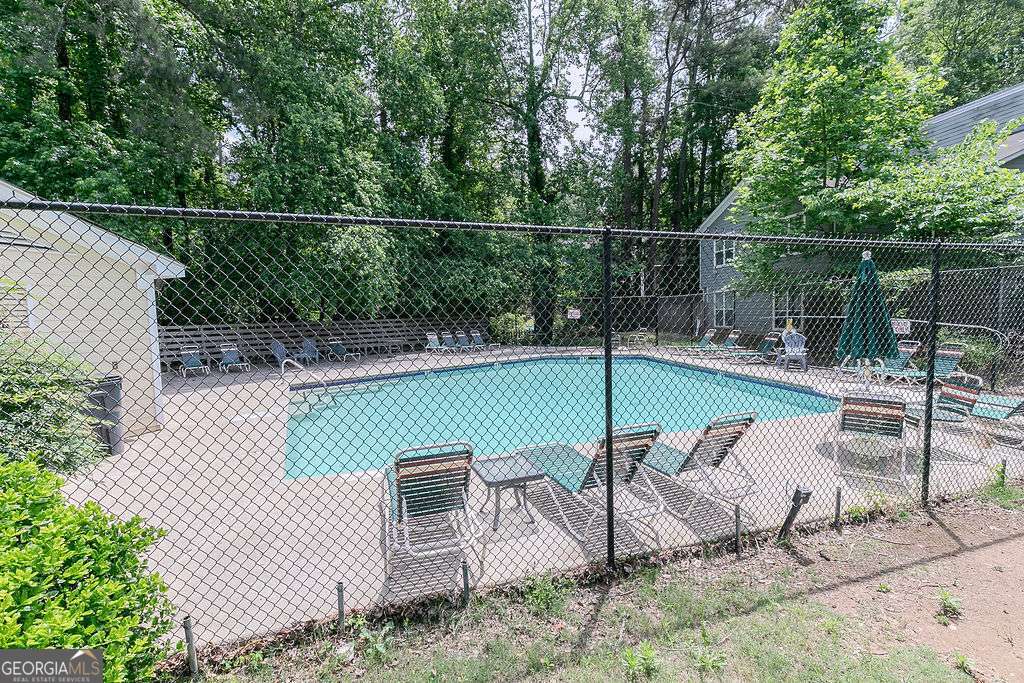 1067 Dover Way Property Photo 29
