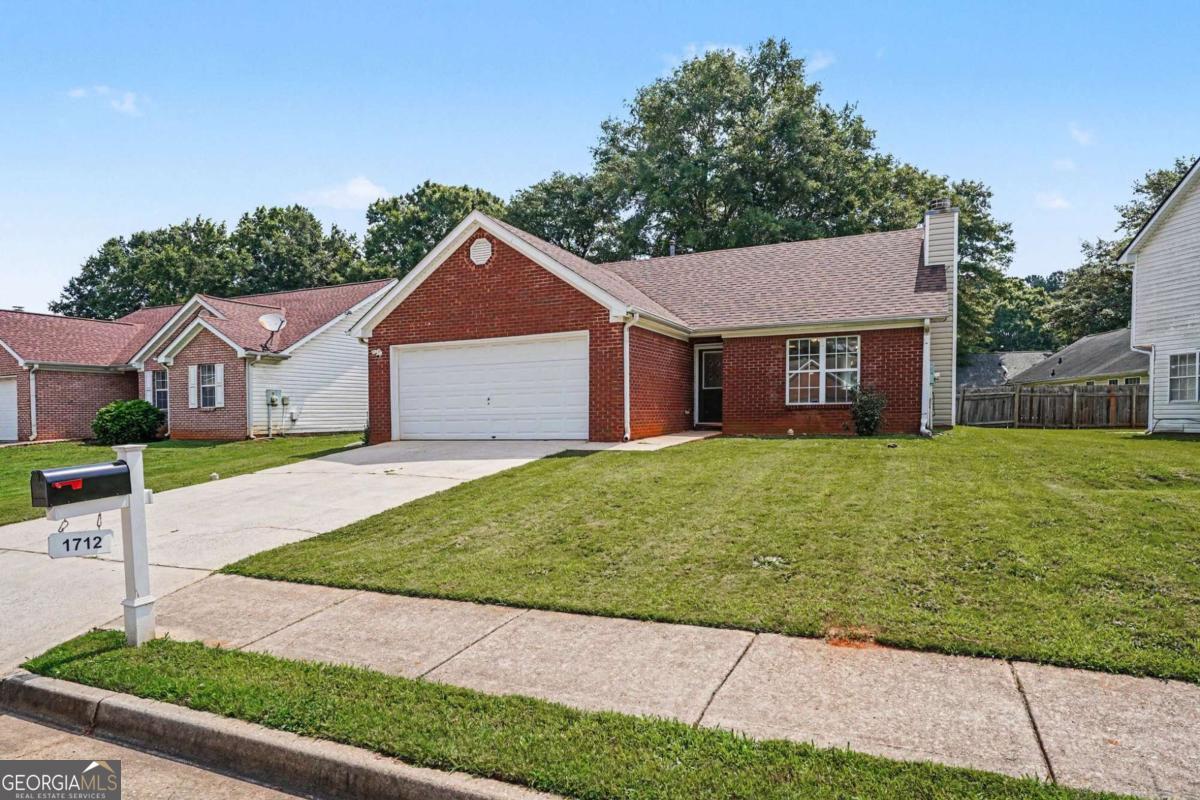 1712 Graystone Drive Property Photo 2