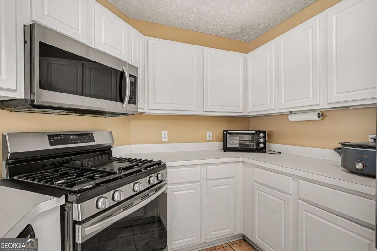 1712 Graystone Drive Property Photo 12