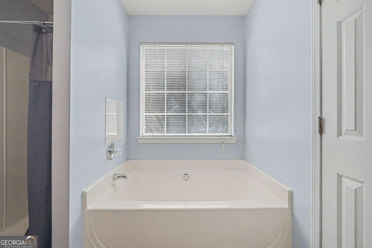 1712 Graystone Drive Property Photo 20