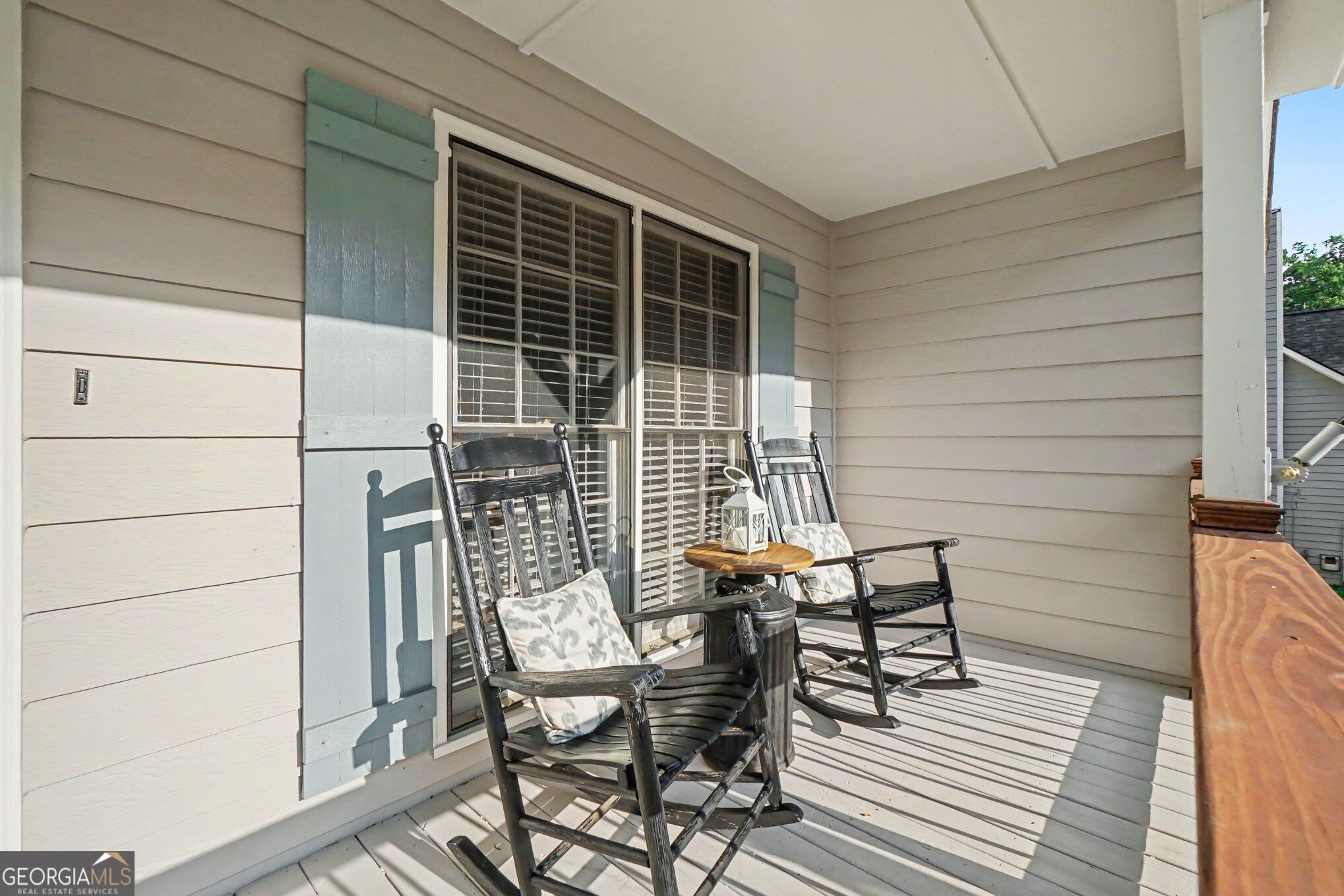 535 Brooksdale Drive Property Photo 3