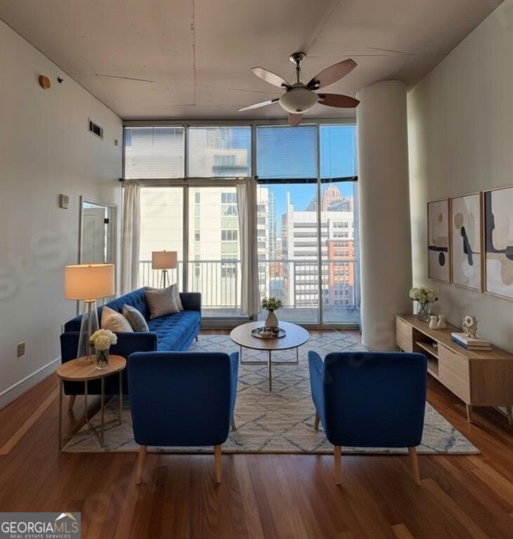 44 Peachtree Place NE # 2030 Property Photo 1