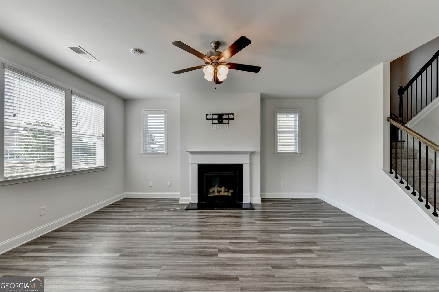 3335 Fall Branch Lane Property Photo 8