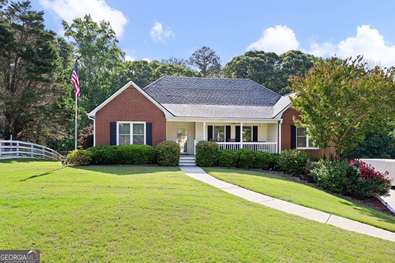 200 Bomar Lane Property Photo 1