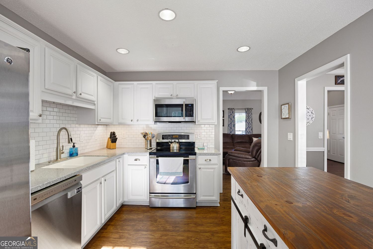 200 Bomar Lane Property Photo 14