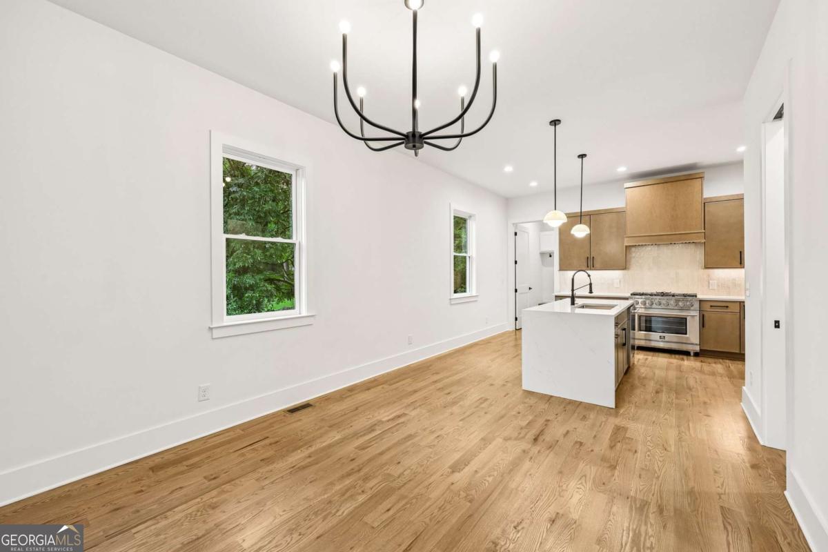 112 1st Avenue Property Photo 10