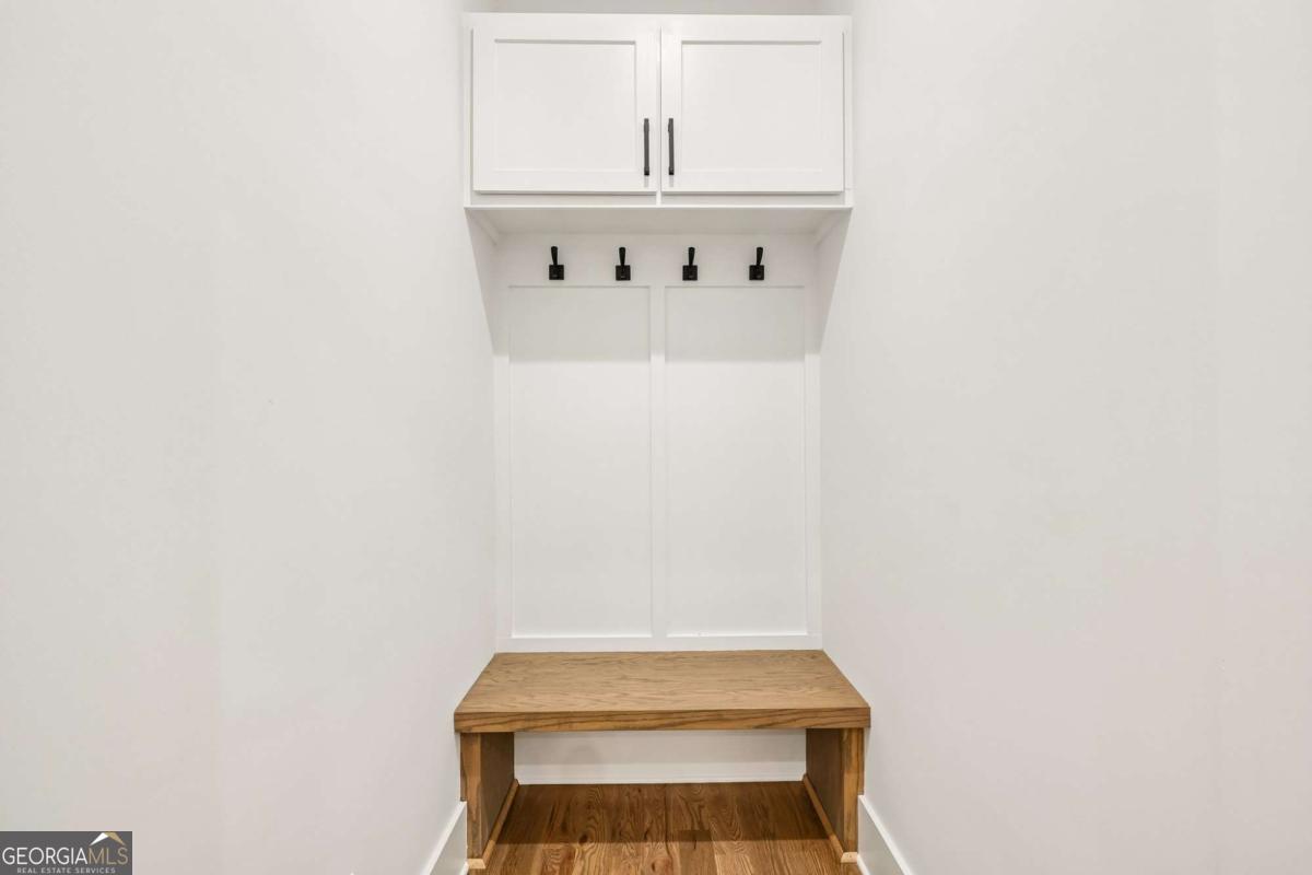 112 1st Avenue Property Photo 18