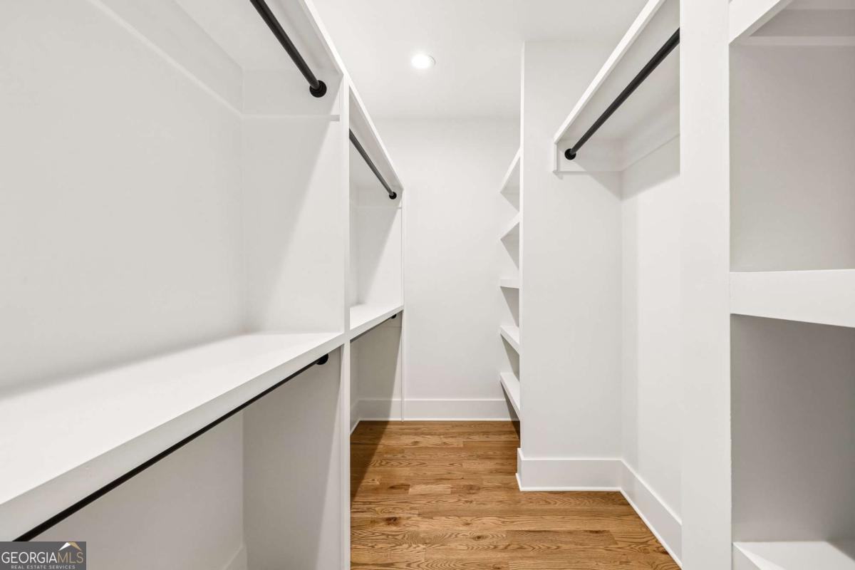 112 1st Avenue Property Photo 24