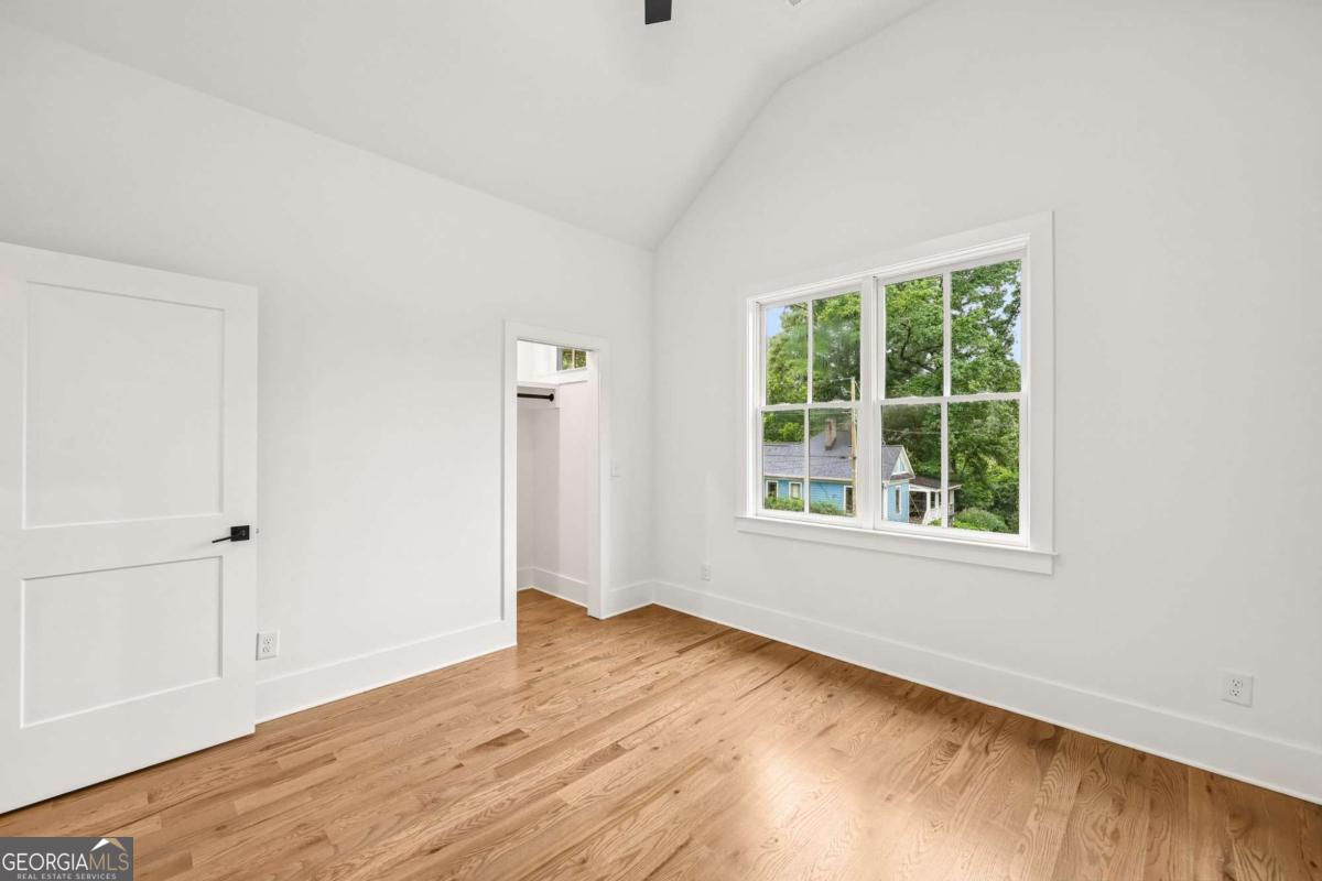 112 1st Avenue Property Photo 26