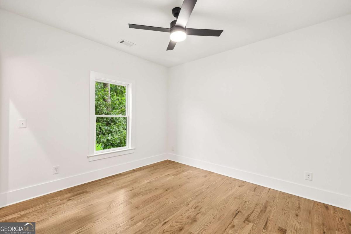 112 1st Avenue Property Photo 29