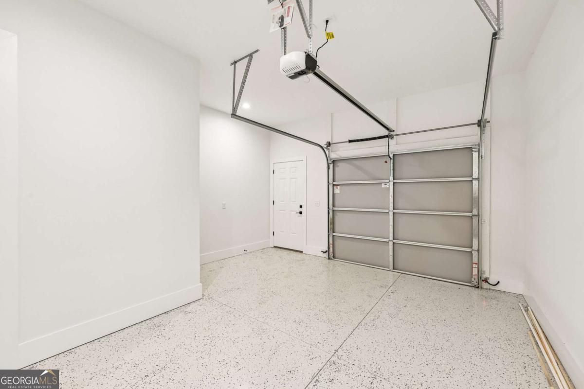 112 1st Avenue Property Photo 38