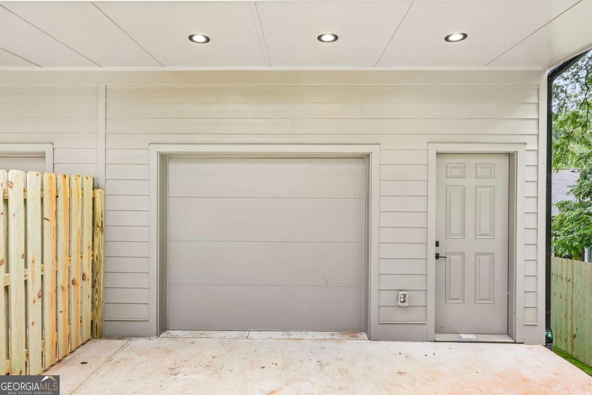 112 1st Avenue Property Photo 39