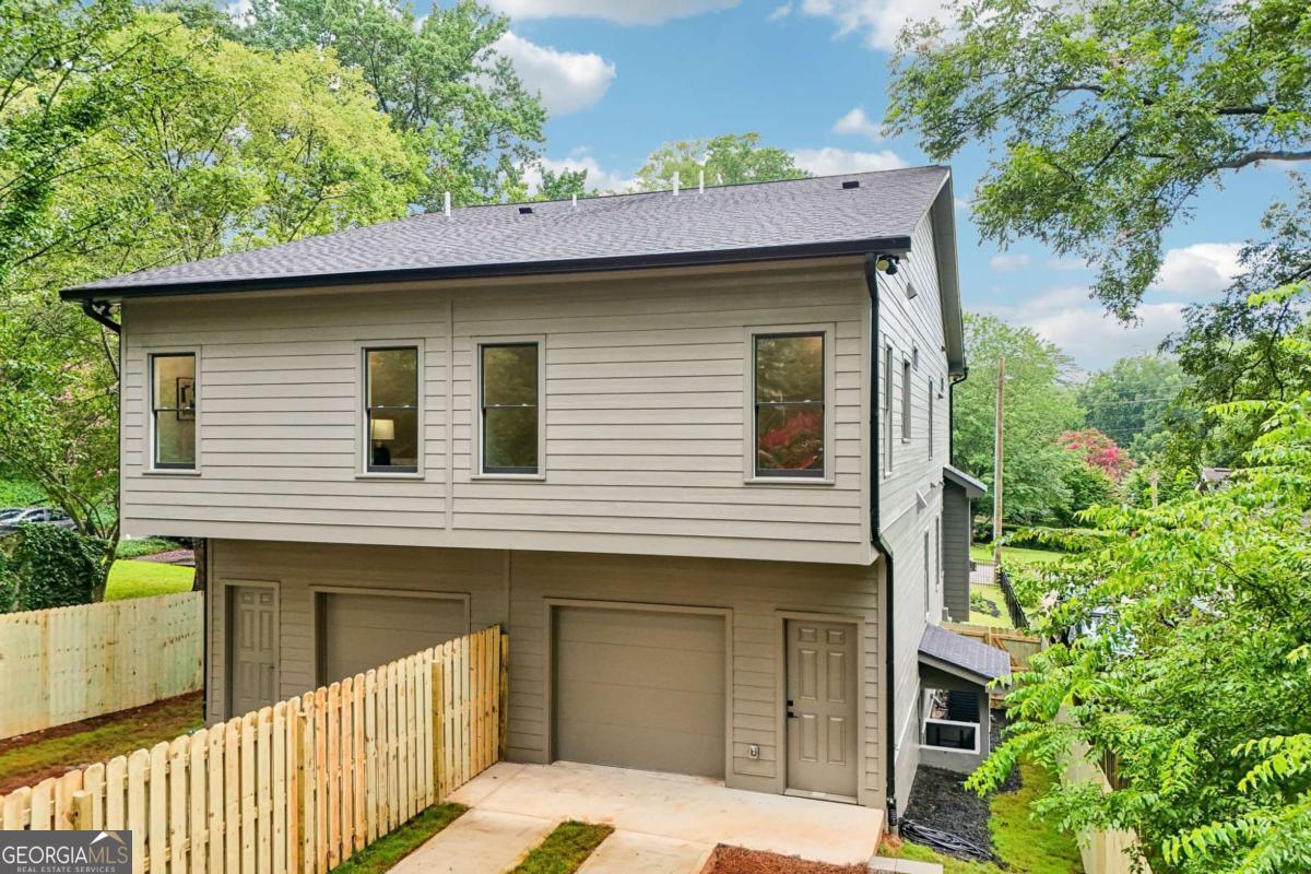112 1st Avenue Property Photo 40