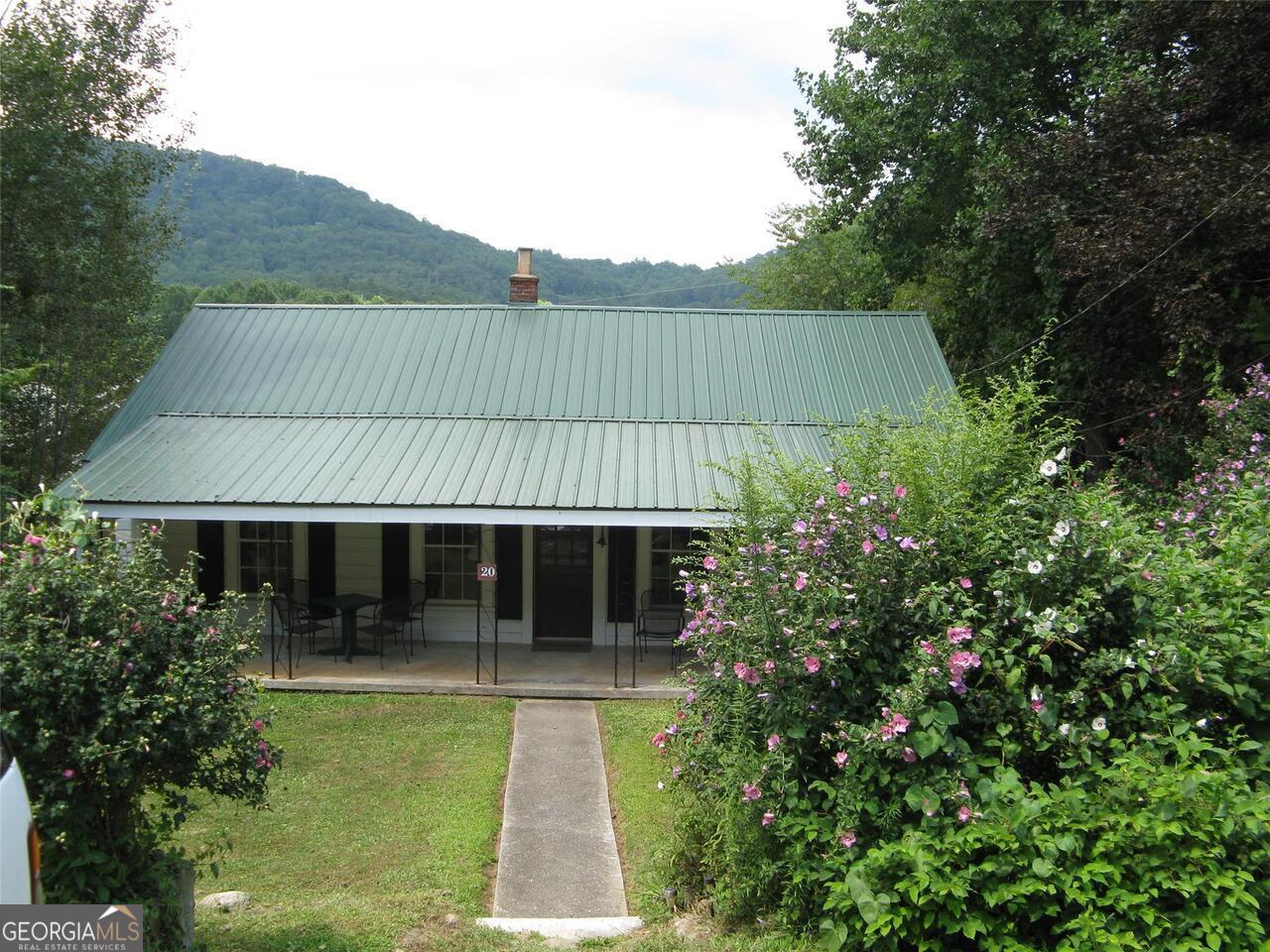 20 S Scruggs Street Property Photo 1