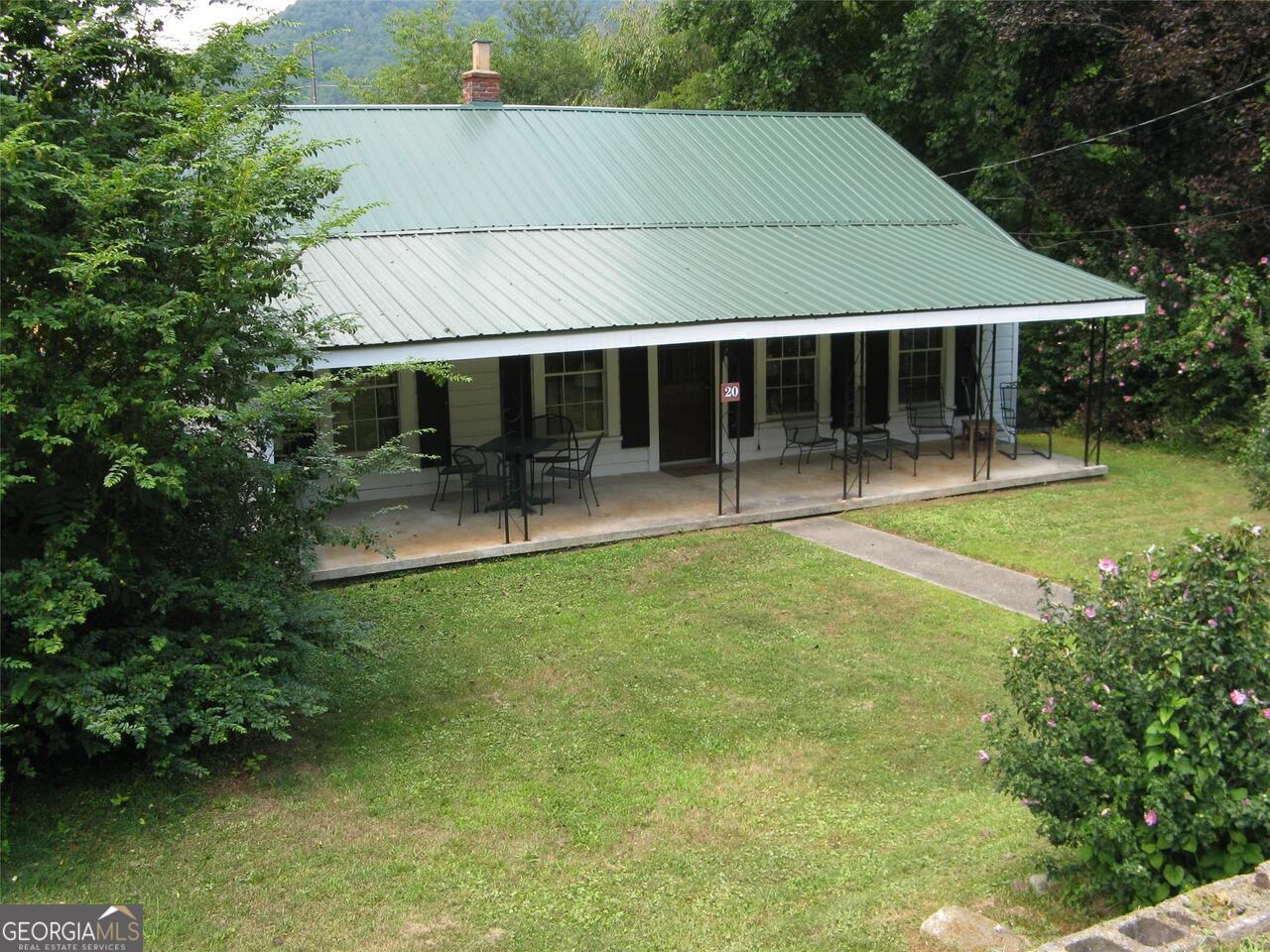 20 S Scruggs Street Property Photo 3