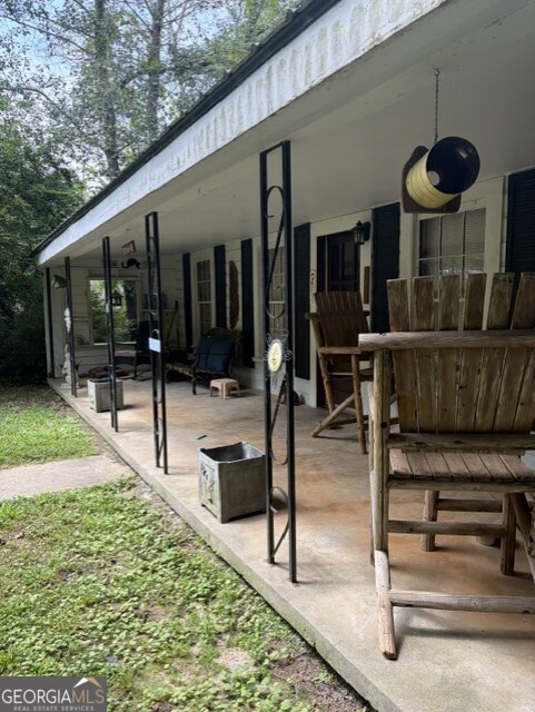 20 S Scruggs Street Property Photo 6