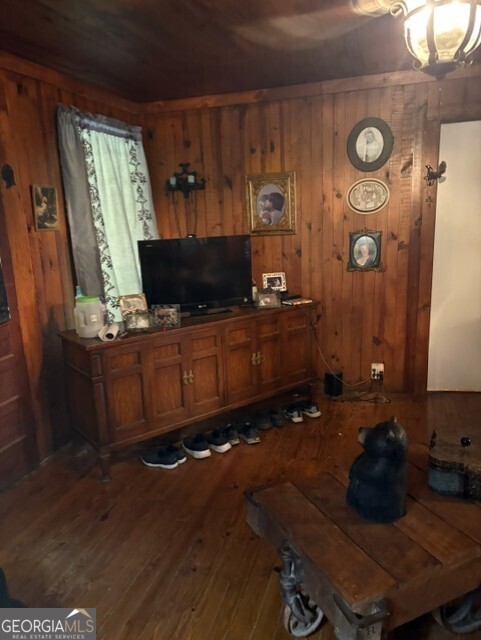 20 S Scruggs Street Property Photo 7