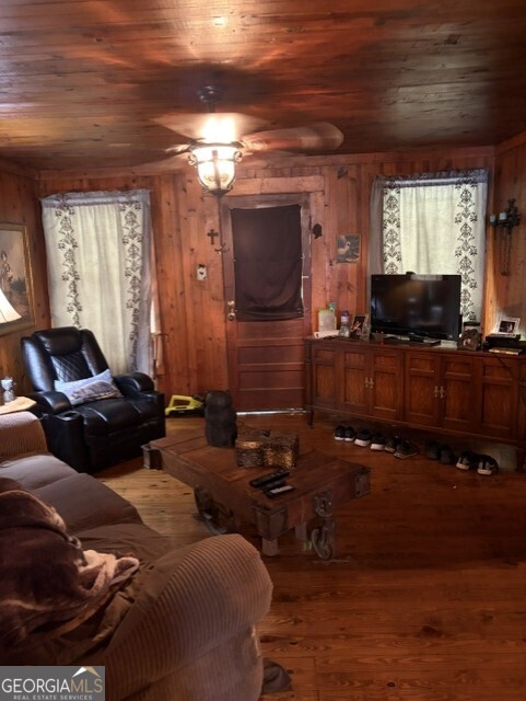 20 S Scruggs Street Property Photo 10