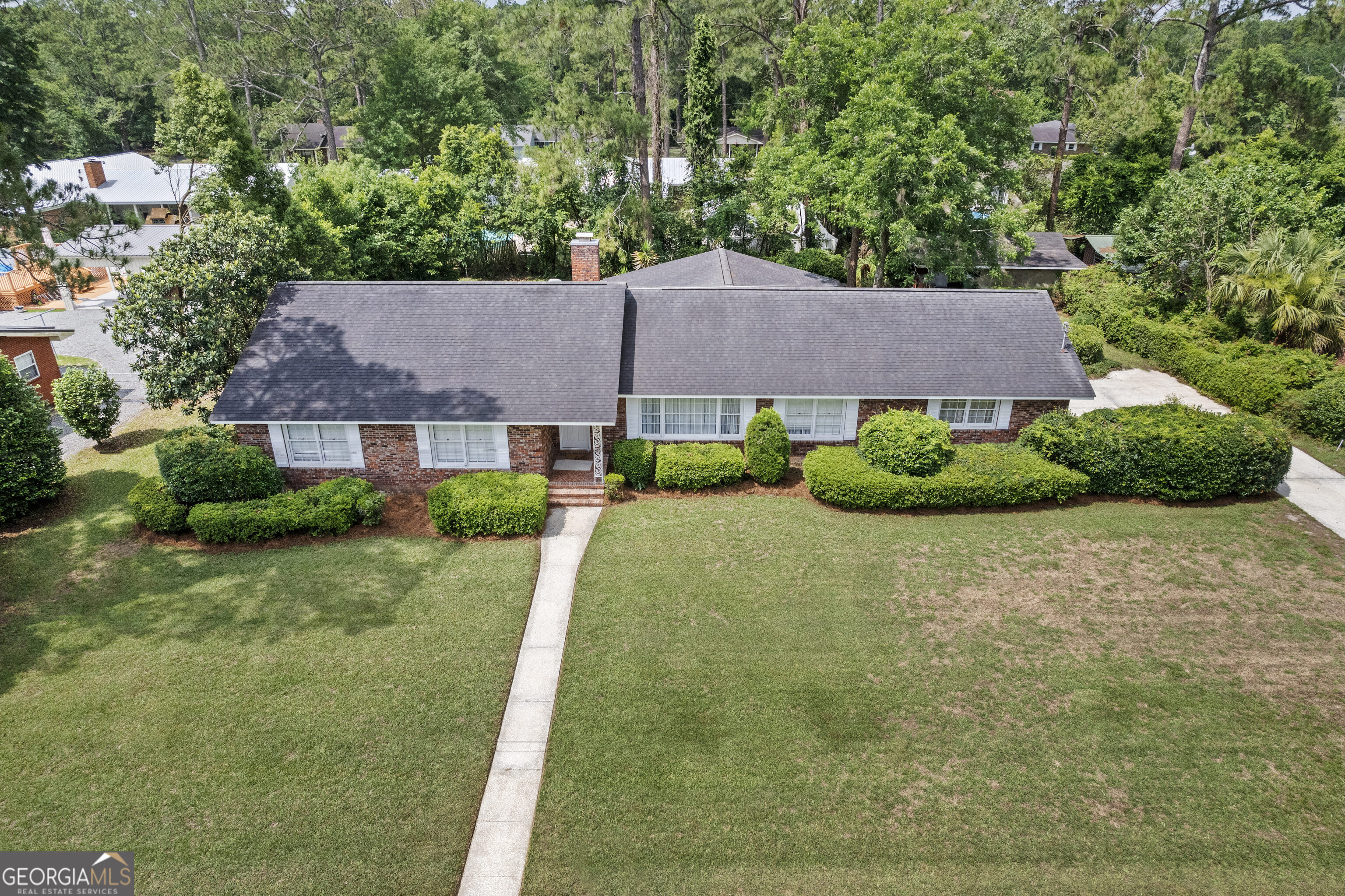 147 W Magnolia Street Property Photo 1